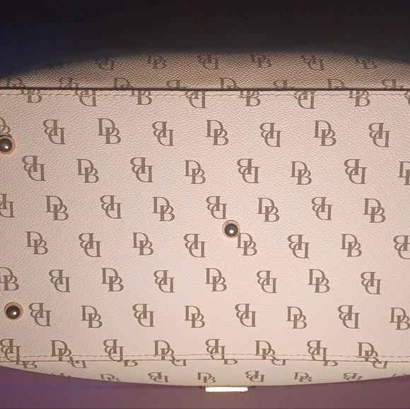 Dooney & Bourke Gretta Brenna Large Top Handle Red Valentine's Inside Bag NWT - Picture 9 of 11